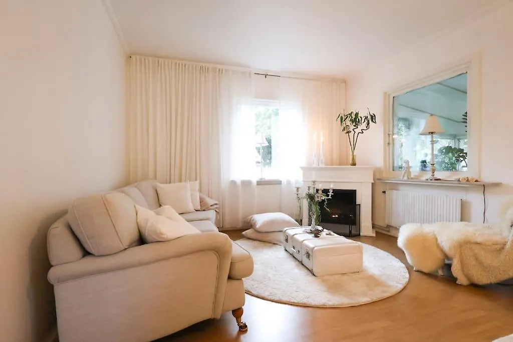 House For Workers & Familys Volvo Villa Gothenburg