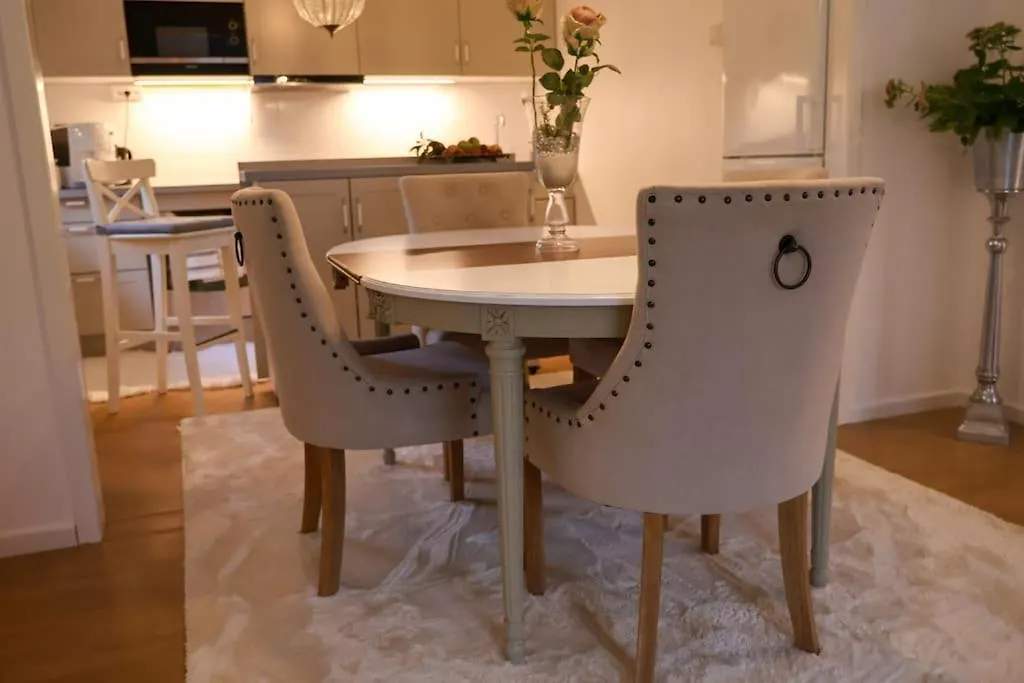 Villa House For Workers & Familys Volvo Gotemburgo